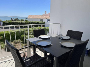 Vaux-sur-Mer : Charmant T2 en bord de mer avec parking - FR-1-738-40